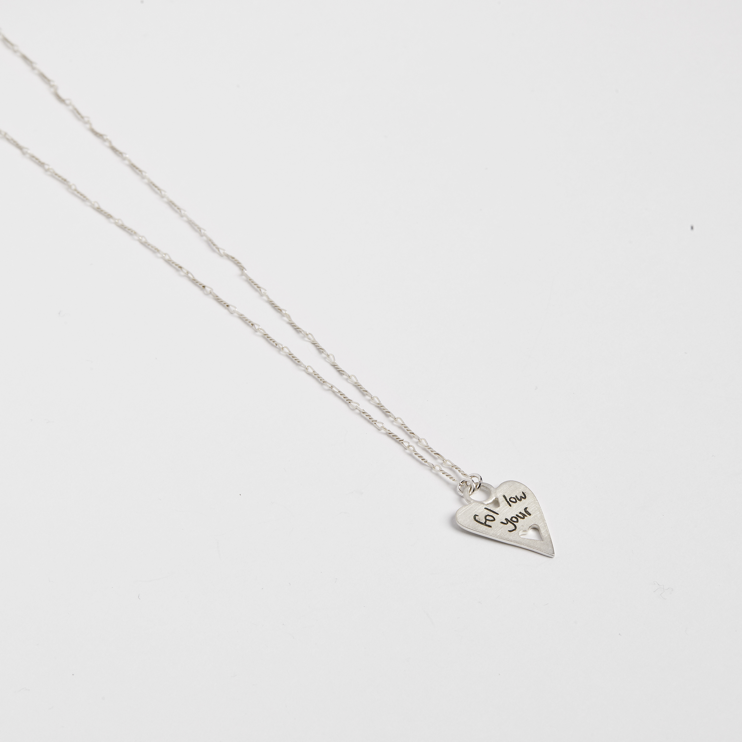 ΓΟΥΡΙ ''FOLLOW YOUR HEART'' ΜΕΝΤΑΓΙΟΝ ΑΣΗΜΙ